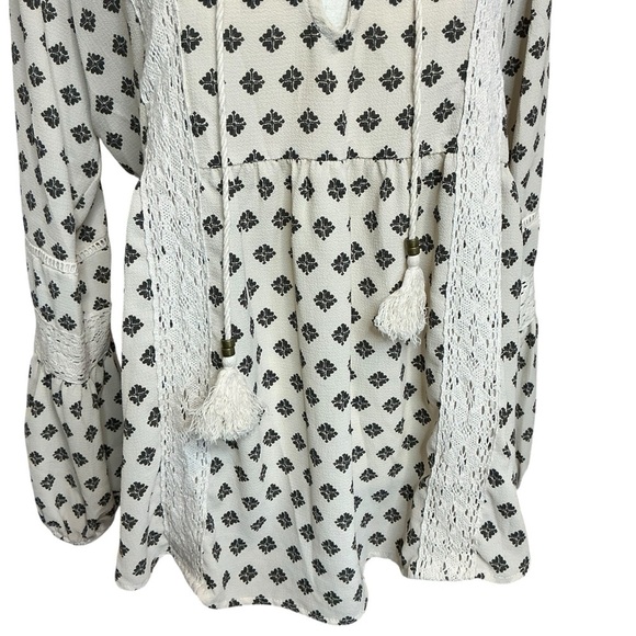 Hint of Mint Lace Up Peasant Blouse Cream and Black Boho Bohemian Cottage Core - Picture 6 of 16